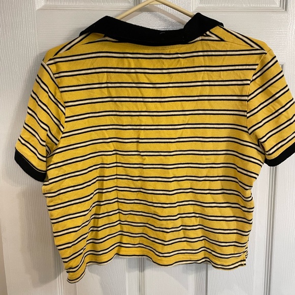 Dickies yellow striped crop top💛 - Picture 2 of 4